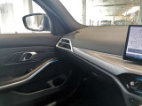 BMWプレミアムセレクション前橋では、高年式低走行モデルからMモデル、年式が経ちなかなかディーラーでは見かけないモデルまで幅広いラインナップで認定中古車を取り扱っております。品質に自信があります。