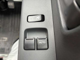 運転席、助手席ともにパワーウィンドウで楽々(*'&omega;'*)