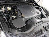 4GR-FSE型 2.5L V6 DOHCエンジン搭載、FR駆動です。