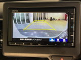 リアカメラ付で、後方をナビ画面で確認。車庫入れも安心です。もちろん、バックギアと連動しています。