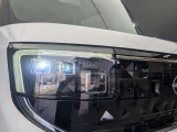 暗闇でもハッキリ見えるLEDヘッドライト!暗い夜道でも安心してドライブできます