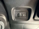 走行中の視界を確保すると同時に対向車への眩惑を防ぐヘッドライトレベライザー♪