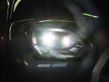 LEDテクノロジーにて放射される白色光の周波特性は太陽光に近く明るく輝きます