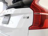 【B5 AWD】制動時に放出されるエネルギーを電気に変換して回収する優れた燃費効率とレスポンスに磨きをかけた48Vハイブリッド。