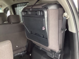 アイデア次第でいろいろな使い方ができる広くて使い勝手のいい荷室。