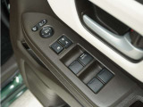◆パワーウィンドウスイッチ◆運転席から全席の窓の開閉操作を行うことが出来いつでも換気ができます!