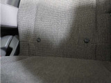 ◆ISOFIX◆シートベルトいらずでチャイルドシートと固定金具を連結するだけでガッチリ固定できます。