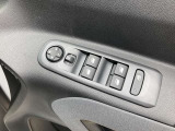 運転席窓操作部