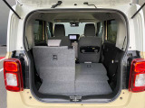 乗車人数や荷物の大きさに合わせてシートアレンジができます!