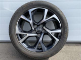 スタッドレスタイヤ 225/50R18