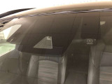 《Toyota Safety Sense》ミリ波レーダーと単眼カメラを併用した「2種類の目」でクルマや歩行者などを認識。個々の安全技術やシステムを連携させ、様々なシーンでドライバーをサポートします!
