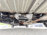 【下廻り防錆塗装】下回りの防錆加工も大人気オプションです。下回りを融雪剤などから長期間お守り致します。是非お車と一緒にご検討くださいませ。