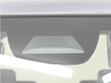 ◆Honda SENSING◆ カメラ等装置で精度の高い検知能力を発揮、安全運転を支援します。ステアリング上のコントローラーに注目!