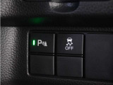 ◆パーキングセンサーシステム◆車庫入れの時などに近くに障害物がある場合、障害物までの距離を音で知らせてくれます。