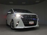 高輝度で点灯速度が速いLEDヘッドライト装備!LEDの明るい光が走行中の視界の確保をサポートして、夜のドライブがより楽しく安全に運転できます♪