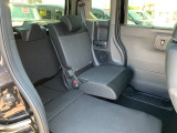 【シートアレンジ】荷物や乗車人数に合わせてシートを調整でき、幅広いシーンに対応できます。