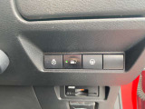 【運転席右下】ステアリングヒーター・ハンドル支援・横滑り防止OFF、各スイッチ