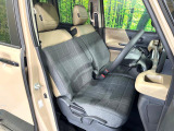 運転席シート廻りは使用感も少なく、良好な状態となっています。丁寧に使われていたことがよくわかりますね。
