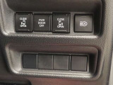 電動パワースライドドア!運転席にいてもスイッチ操作でスライドドアの開閉ができるのはもちろん、リモコンキーでも開閉可能な便利な装備です。