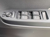 ☆お車についた傷やヘコミ、事故の修理もハヤシにお任せください。自社鈑金工場で修理ができますの安心です☆