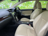 運転席からの視界も良好で、運転しやすい一台です。操作性も抜群で、初心者の方にもおすすめです。