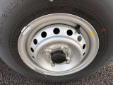 ☆お車についた傷やヘコミ、事故の修理もハヤシにお任せください。自社鈑金工場で修理ができますの安心です☆