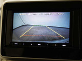 バックカメラ搭載です!車庫入れが苦手な人はもちろん、車両感覚に自信がある人にもお勧めです!見えない箇所が見えるようになるので、低い障害物や隠れてしまっている子供の存在等にも気付く事が出来ます。