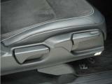 ◆シートハイトアジャスター◆運転席を上下に高さ調節ができます!運転ポジションを体格に合わせてシート調整できます。
