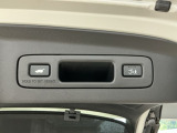 【電動リアゲート】トランクスイッチや純正リモコンなどボタン一つで簡単スムーズに開閉できます♪