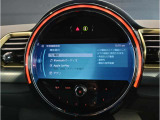 『運転』に対するBMWのこだわりはメーターパネルにも表れております。視野性の良いメーターパネルは疲労感の軽減と、運転の楽しさをもたらしてくれます。