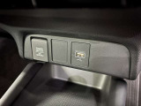 USBポートも標準装備です♪
