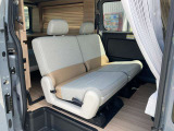 車内広々としており天井も高いので快適にお過ごしいただけます!