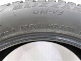 ホイールはありませんが、スタットレスタイヤも付属します。ブリザックのDM-V3が付属します。