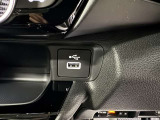 USBポートも標準装備です♪