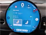 MINIのメーターパネルは円をコンセプトにデザインされております。おしゃれで愛嬌のあるMINI独自のデザインに惹かれる方は数多くいらっしゃいます。