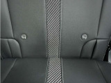 ◆ISOFIX◆シートベルトいらずでチャイルドシートと固定金具を連結するだけでガッチリ固定できます。