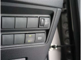 オートハイビームもついて安心安全なお車です!その他の各種安全装置スイッチなどがございます!