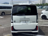 この度は、当店のお車をご覧いただきまして誠にありがとうございます。当店では全国販売・納車も行っております。県によって陸送費用は異なりますのでお気軽にお問い合わせください。