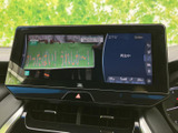 停車時にテレビ番組を視聴できます。お子様連れのご家族に喜ばれる機能です。