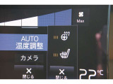 フロントシートには、シートヒーターに加え、ステアリングホイール・ヒーターも装備。