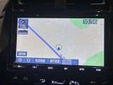 純正ナビ(NSZT-Y68T)を装備。タッチパネル式で使いやすく、お出かけもラクラクです。