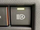 対向車がいないとき、見通しの悪い道路は暗くて怖いですよね。。。こちらのクルマはオートマチックハイビーム搭載です!対向車の有無で自動でハイ・ロウビームに切り替えます。