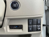 各種操作ボタン(運転席右下)