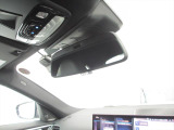 BMWのほぼすべてのモデルで、ETC2.0(DSRC対応)のETC車載器がルームミラーにスマートに内蔵されています。