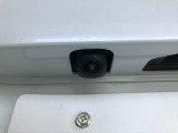【バックカメラ】駐車時に安心のバックカメラが装備されています!