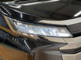 ○暗い夜道も明るく照らします○LEDヘッドライト装着車! 夜間のドライブも安心ですね♪消費電力が少なくて明るいなんて、◎です☆
