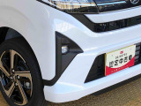 死角になりやすい左右方向の障害物をブザーで知らせてくれるコーナーセンサー搭載