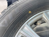タイヤサイズは195/65R15になります