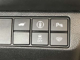パーキングセンサーシステムスイッチ・安全支援情報スイッチ・パワーテールゲートボタン・フロントガラス熱戦スイッチ・VSA OFFスイッチが付いています。