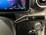 メルセデスベンツでは殆どが電子コラムシフトを採用しており、前進後退の切り替えをスムーズに行うことが出来ます。